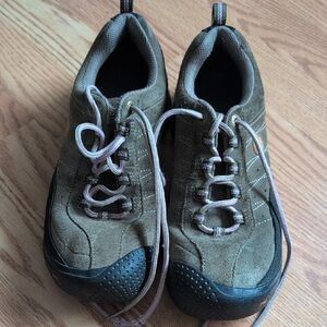 Women's Keen Hiking Shoes